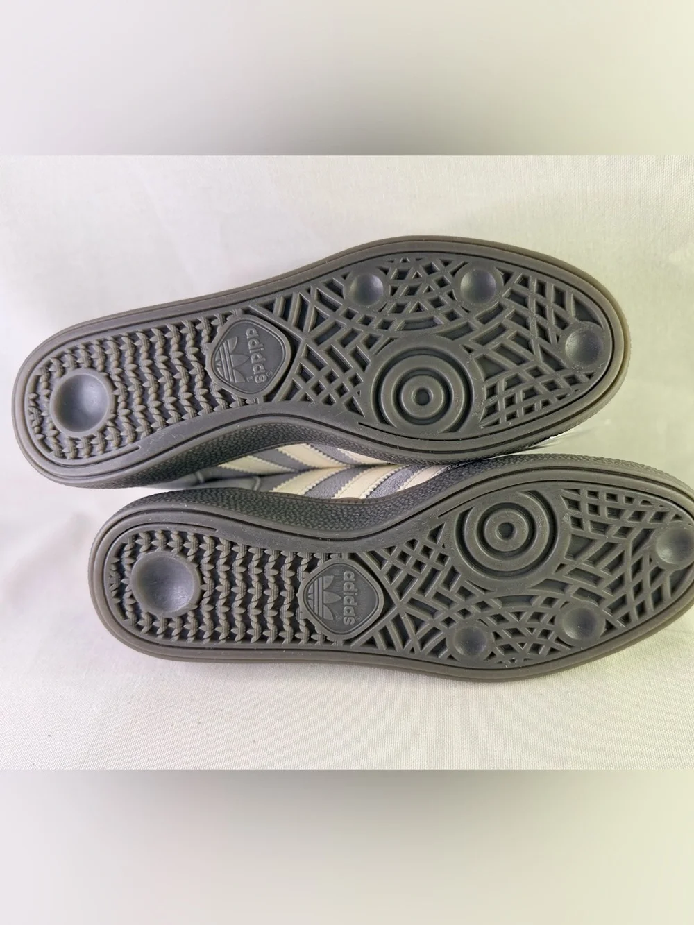 adidas classic handball